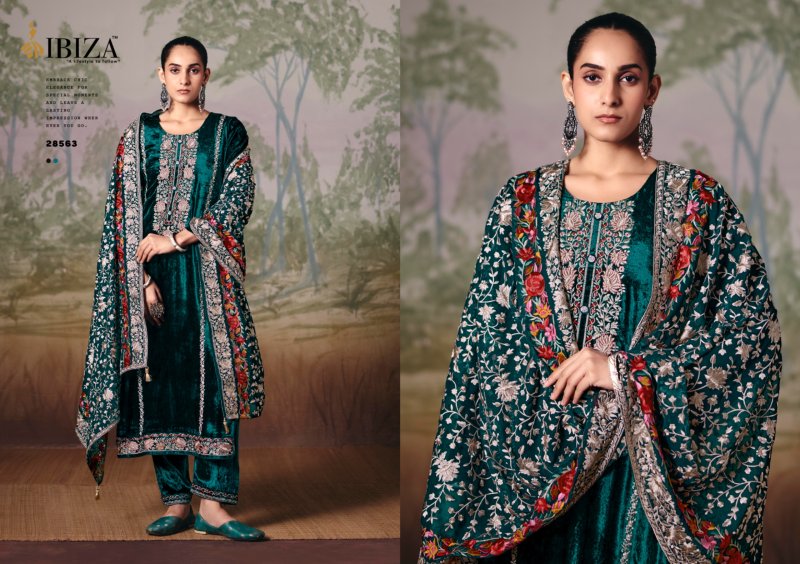 Baano By Ibiza Viscose Velvet Salwar Kameez